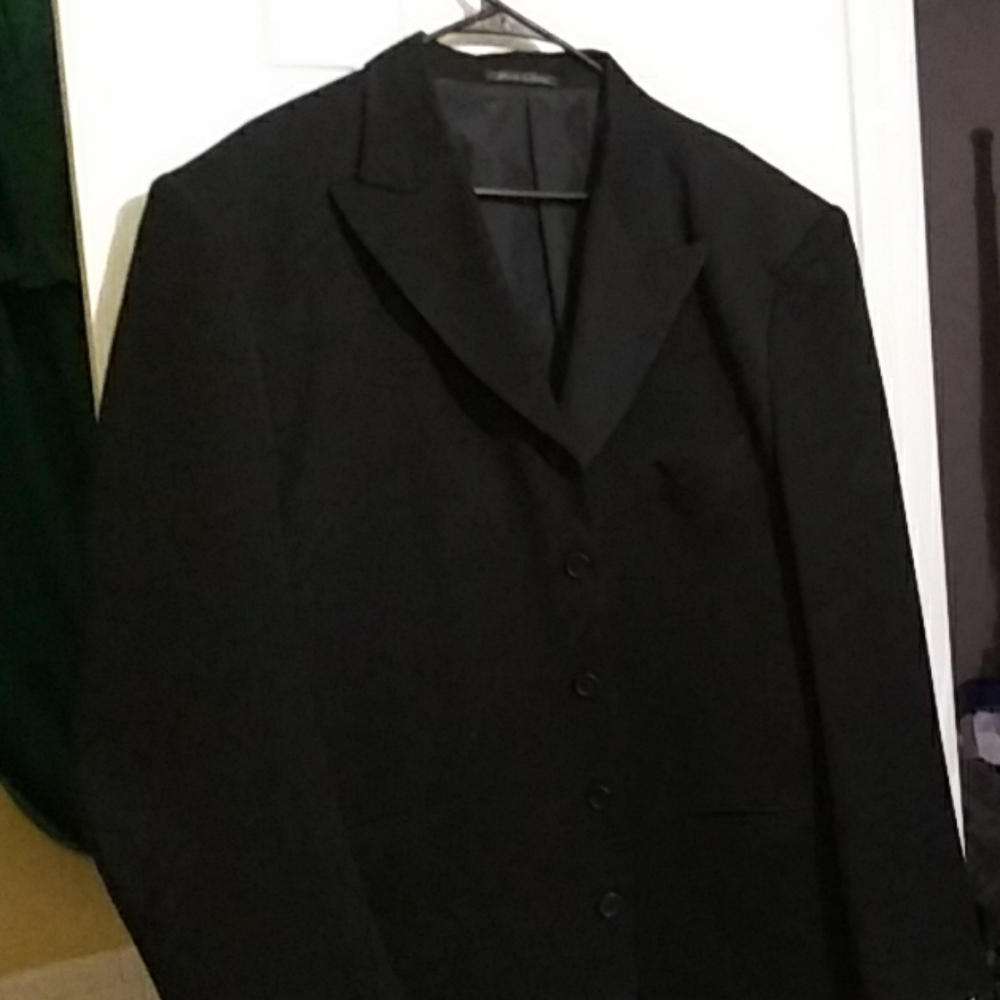 John Rafael Blazer - Picture 7 of 8